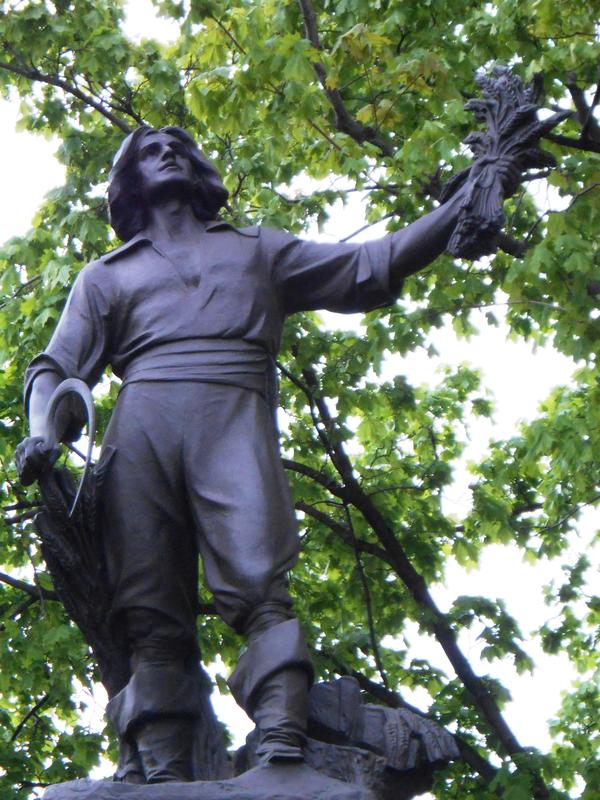 Original title:    DescriptionLouis Hebert, apothicaire de Paris - 03.jpg Français : « Le monument Louis-Hébert (1575-1627) avait été initialement installé à la place de l'Hôtel de Ville, où il fut dévoilé le 3 septembre 1918, pour commémorer le troisième centenaire de l'arrivée en 1617 de cet apothicaire français qui est devenu le 