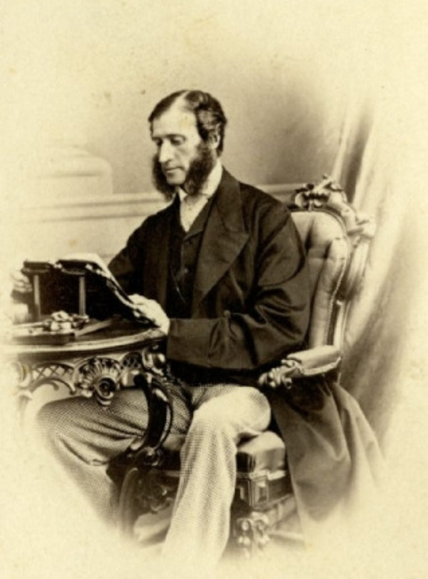 Titre original :    Description George Dundas Date c.1860 Source This image is available from the Bibliothèque et Archives nationales du Québec under the reference number P137,S4,D10,P21