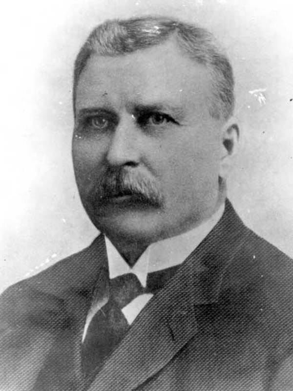 Original title:  John Duncan McArthur. Archives of Manitoba, McArthur, J. D. 1. http://www.mhs.mb.ca/docs/people/mcarthur_jd.shtml 