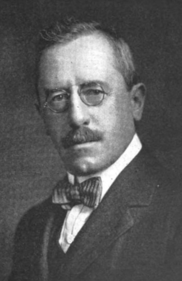 Titre original :  Portrait of Philippe-Jacques Paradis from Who's Who in Canada, Volume 16, 1922, page 573