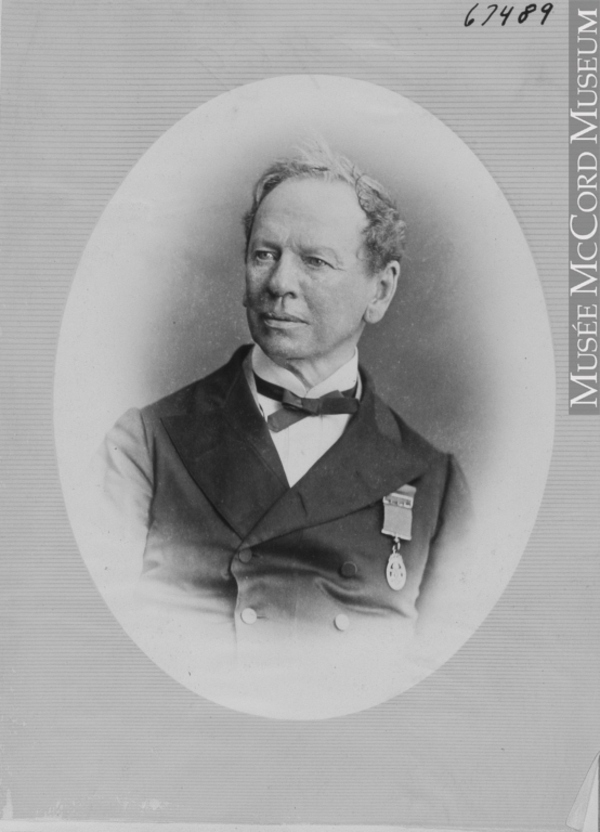 Titre original :  Photograph Honorable Henry Black, Montreal, QC, 1871 William Notman (1826-1891) 1871, 19th century Silver salts on paper mounted on paper - Albumen process 17.8 x 12.7 cm Purchase from Associated Screen News Ltd. I-67489.1 © McCord Museum Keywords:  male (26812) , Photograph (77678) , portrait (53878)