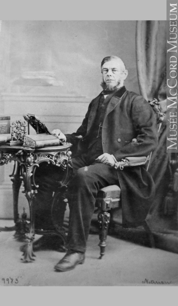 Titre original :  Photograph Benjamin Lyman, Montreal, QC, 1863 William Notman (1826-1891) 1863, 19th century Silver salts on paper - Albumen process 8.5 x 5.6 cm Purchase from Associated Screen News Ltd. I-9983.1 © McCord Museum Keywords:  male (26812) , Photograph (77678) , portrait (53878)