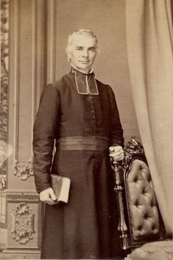 Original title:    Description Français : Joseph-David Déziel (1806-1882), fondateur de la Ville de Lévis en 1861 English: Joseph-David Déziel,Roman Catholic parish priest Date circa 1860 Source Fonds J. E. Livernois Ltée - This image is available from the Bibliothèque et Archives nationales du Québec under the reference number P560,S2,D1,P268 This tag does not indicate the copyright status of the attached work. A normal copyright tag is still required. See Commons:Licensing for more information. Boarisch | česky | Deutsch | Zazaki | English | فارسی | suomi | français | हिन्दी | magyar | македонски | Nederlands | português | русский | ไทย | Tiếng Việt | +/− Author J. E. Livernois

