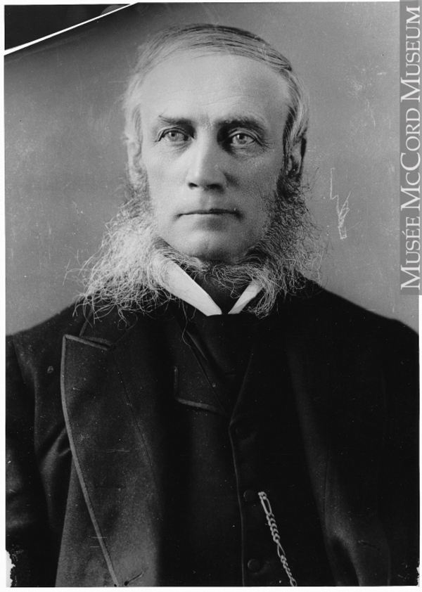 Titre original :  Photograph Dr. Robert Palmer Howard, Montreal, QC, 1886 Wm. Notman & Son 1886, 19th century Silver salts on glass - Gelatin dry plate process 17 x 12 cm Purchase from Associated Screen News Ltd. II-80977 © McCord Museum Keywords:  male (26812) , Photograph (77678) , portrait (53878)