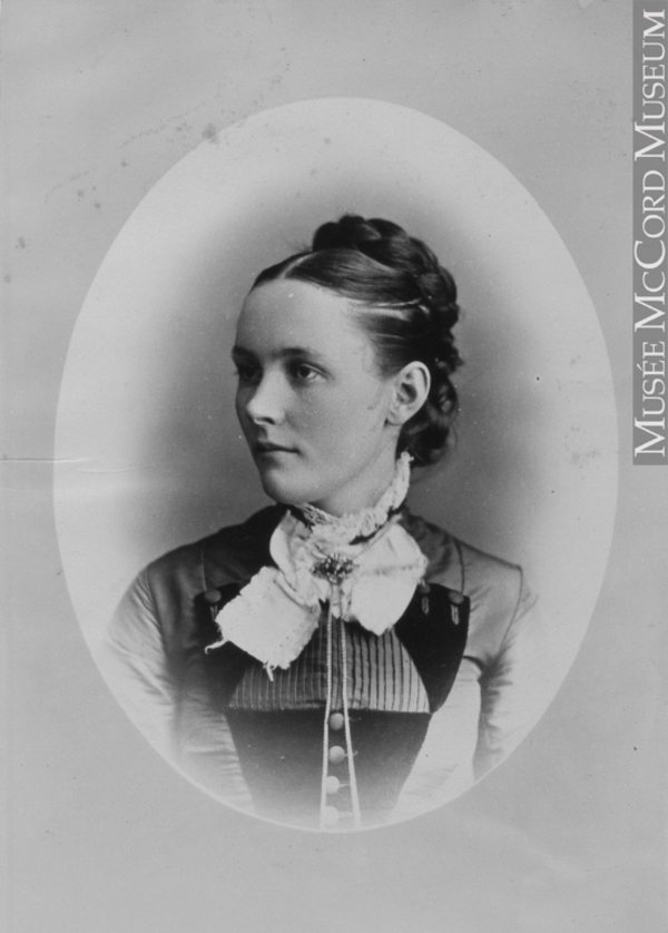 Original title:  Photograph Mrs. J. Munro, Montreal, QC, 1880 Notman & Sandham 1880, 19th century Silver salts on paper mounted on paper - Albumen process 15 x 10 cm Purchase from Associated Screen News Ltd. II-56374.1 © McCord Museum Keywords:  female (19035) , Photograph (77678) , portrait (53878)