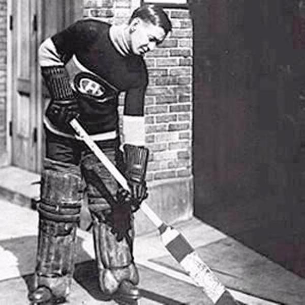 Original title:    Description English: A photo of Georges Vézina, goaltender of the Montreal Canadiens, 1910-1925. Date circa 1910-25 Source Hockey Hall of Fame, Reference no. 000122-000800936 Author Unknown Permission (Reusing this file) Copyright expired. As a pre-1946 Canadian image, also public domain in the United States. Public domainPublic domainfalsefalse This Canadian work is in the public domain in Canada because its copyright has expired due to one of the following: 1. it was subject to Crown copyright and was first published more than 50 years ago, or it was not subject to Crown copyright, and 2. it is a photograph that was created prior to January 1, 1949, or 3. the creator died more than 50 years ago. Česky | Deutsch | English | Español | Suomi | Français | Italiano | Македонски | Português | +/− Public domainPublic domainfalsefalse This work is in the public domain in the United St