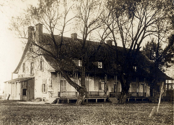 Original title:  Saint-Antoine-sur-Richelieu - maison natale de sir George Étienne Cartier